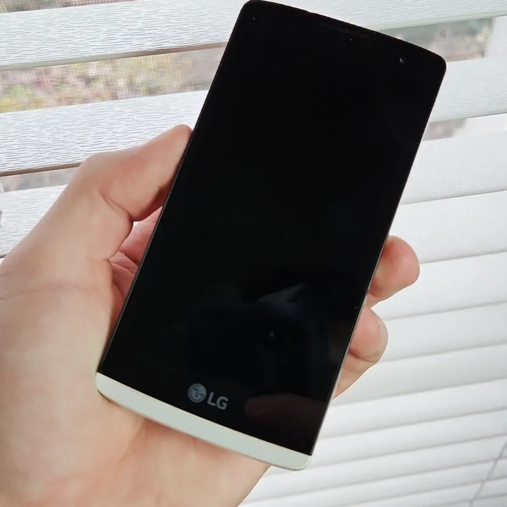 LG H343 Android‎ Cell Phone (For Parts) Cricket With Battery White